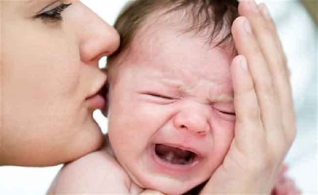 أهم الأسباب الغريبة لعصبية طفلك الرضيع...