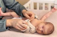 في الموجة الحارة...6 نصائح لحماية رضيعك من ضربات الشمس