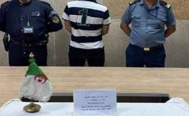جمارك مطار محمد بوشياف في قسنطينة تحجز أزيد من 22 ألف أورو