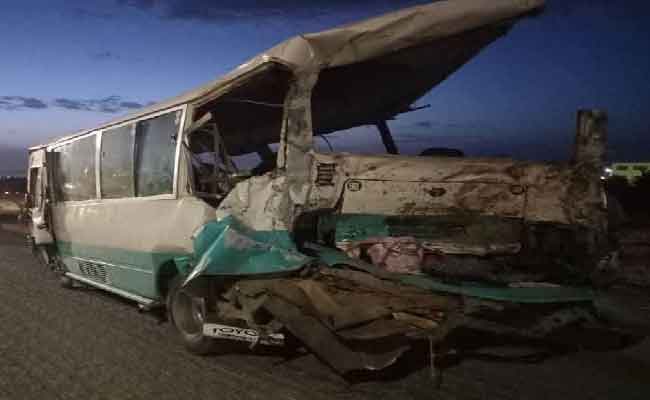 اصطدام بين حافلتين يخلف 6 قتلى و 19 جريحا بالبيض وتبون يعزي 
