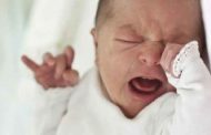 إياك تجاهلها: أعراض تحذيرية لإصابة طفلك بحالة عصبية نادرة