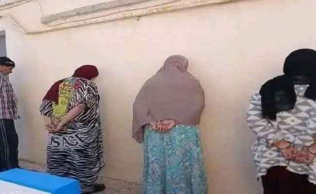 أمن باتنة يطيح بـ3 نسوة وشخص تورطوا في ممارسة طقوس السحر والشعوذة