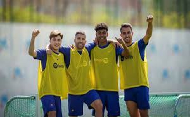 أول الراحلين عن برشلونة رسمياً...