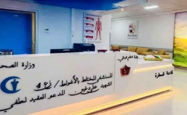 طاقم طبي جزائري يشرف على أول عملية قسطرة قلبية ناجحة بمستشفى العقيد لطفي بالأغواط