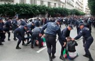 بسبب التعذيب والاغتصاب أكثر من 64 بمئة من معتقلي الرأي بالجزائر أصيبوا بالجنون