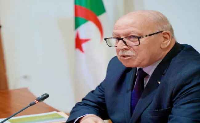 بشير يباشر سلسلة من اللقاءات مع المجمعات الصناعية العمومية