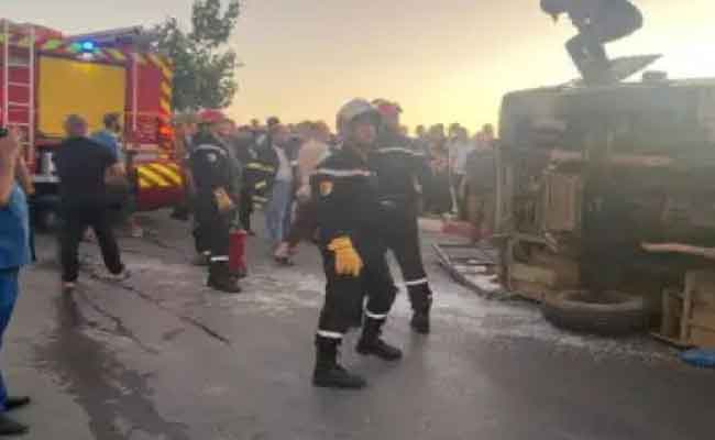 انقلاب حافلة يخلف قتيلا و14 مصابا بالمدية
