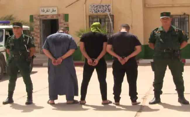 الإطاحة بشبكة إجرامية تحترف سرقة المواشي وذبحها في مذبح سري بغرداية