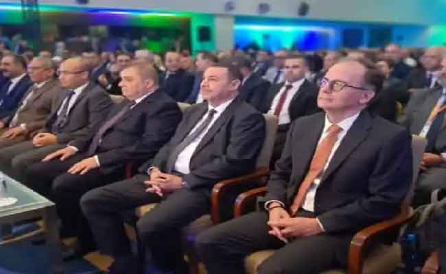 إنطلاق الطبعة السابعة “الأفرو – أوروبية” للمحضرين القضائيين التي تحتضنها الجزائر