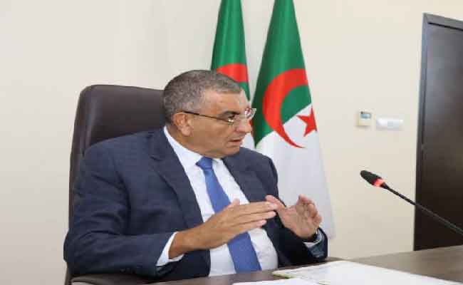 جلاوي يتفقد مشروع توسعة ميناء عنابة الفوسفاتي