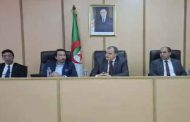 رزيق يجتمع مع المتعاملين الاقتصاديين الحائزين على عقود تصديرية في معرض التجارة الإفريقية البينية