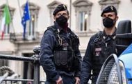 إيطاليا تفكك شبكة متهمة بتحويل أموال المخدرات إلى ذهب