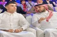 كريستيانو رونالدو يتابع أشهر داعية ينشر الإسلام في البرتغال