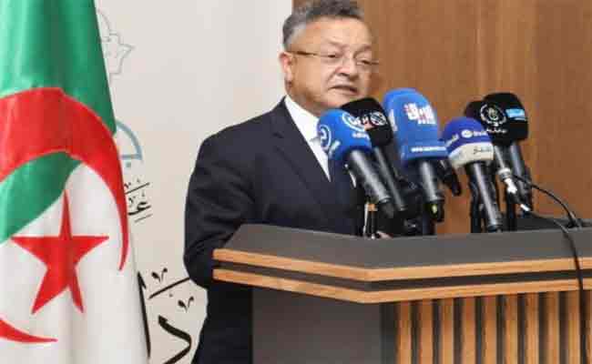بداري يكشف عن اعتماد وتمويل مجموعة جديدة من المشاريع الواعدة في عدة جامعات جزائرية