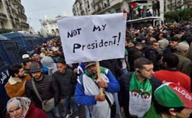 سياسة تكميم الافواه وقمع المواطنون تجاوزت حدود الجزائر لتصل لدول إقامة الجالية...
