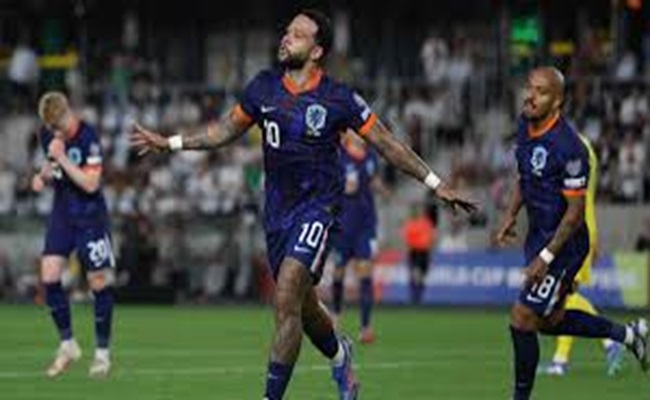 سرقة جواز سفر ديباي تؤجل انضمامه لمنتخب هولندا...