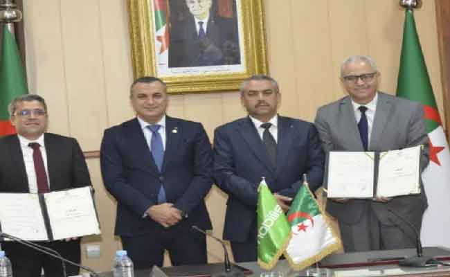 إشراف سعداوي رفقة زروقي على توقيع اتفاقية تعاون مع شركة موبيليس