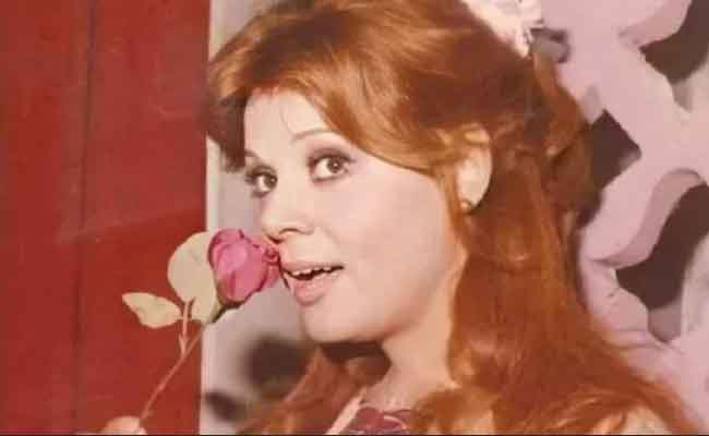 في يوم ميلادها...صفاء أبو السعود صانعة البهجة وشريكة ذكريات الطفولة