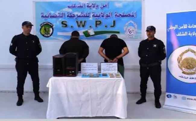 توقيف تيكتوكر يبث محتويات مخلة بالحياء بالشلف