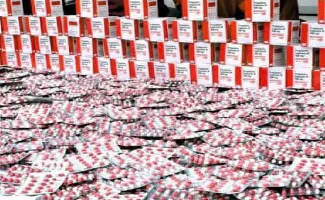 توقيف شخصين متلبسين بأزيد من 6 آلاف قرص مهلوس مخبأة داخل تجاويف سيارة بالمسيلة