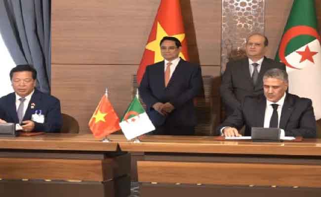 توقيع مذكرة تفاهم في مجال السكن والعمران وتطوير المدن بين الجزائر والفيتنام