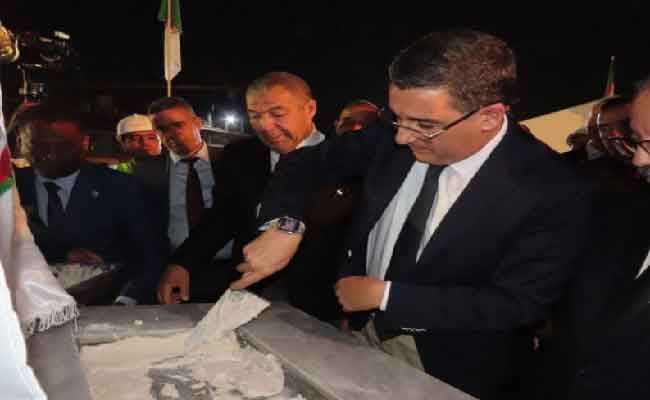 وزير الصحة يدشن مشروع إنجاز مركز استشفائي جامعي بورڨلة