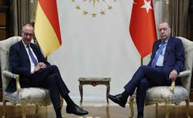 مع إبقاء أنقرة خارج الاتحاد الأوروبي...ألمانيا وتركيا توسعان تعاونهما الدفاعي