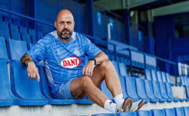 من سائق حافلة إلى مدرب من الطراز الأول...رحلة غونزاليس المذهلة مع إسبانيول