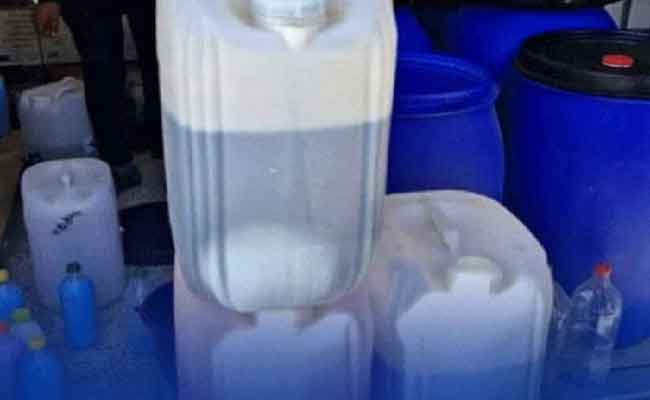 حجز أزيد من 5 آلاف لتر من مواد التنظيف مجهولة المصدر بعين الدفلى