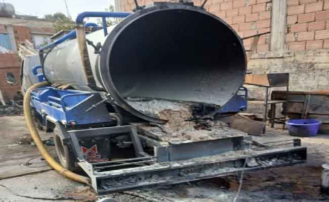 انفجار خزان شاحنة شفط مياه الصرف الصحي يخلف قتيلا ببومرداس