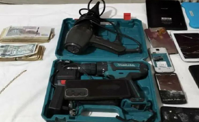 الإطاحة بأربعة أشخاص يحترفون سرقة المنازل بأم البواقي