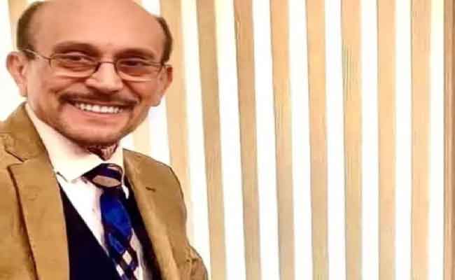 محمد صبحي ينشر صورًا نادرة من أشهر أدواره وهكذا علق!