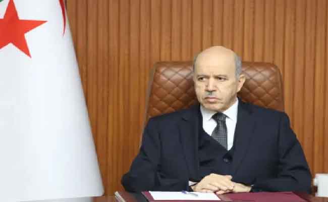 سايحي يسدي تعليماته للإسراع في تنفيذ الأهداف الاستراتيجية لقطاعه