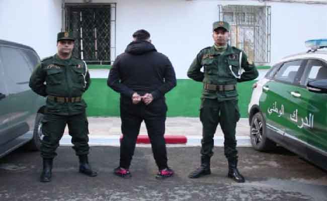 توقيف سائق قام بمناورات خطيرة في الطريق العام بسطيف