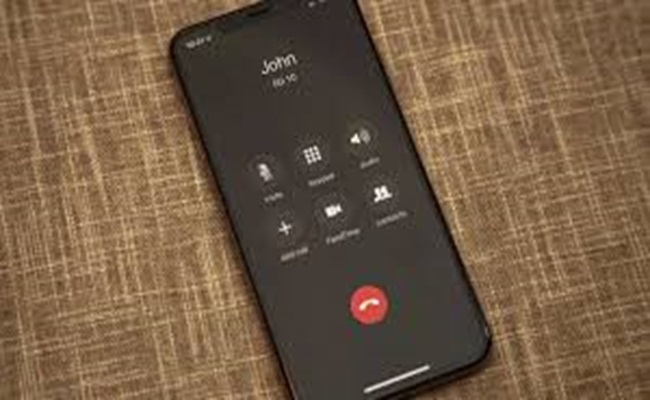 أندرويد يختبر ميزة جديدة لتحديد سبب المكالمة قبل الاتصال...