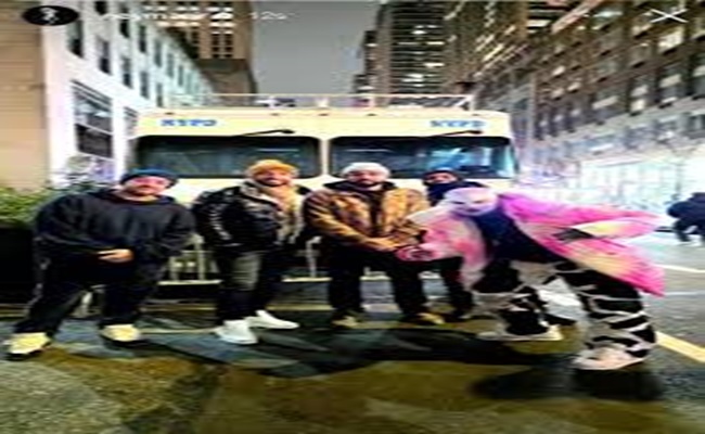 نيمار يتنكر بشكل غريب في شوارع نيويورك...