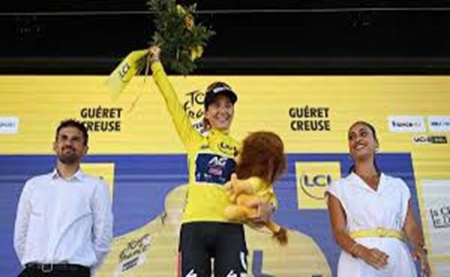 موريشيوس تكرم نجمة سباق الدراجات...