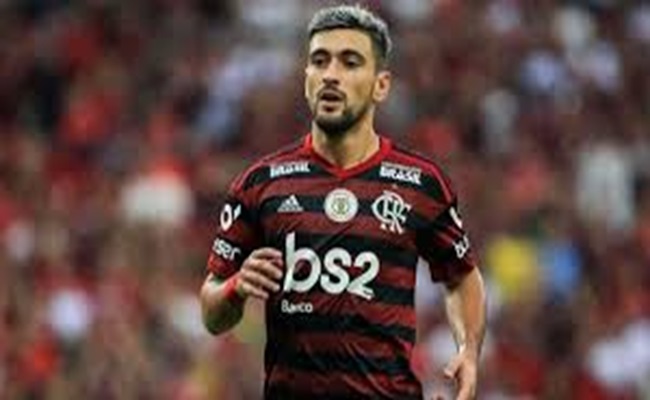 ناد سعودي يستهدف ضم نجم فلامنغو البرازيلي...