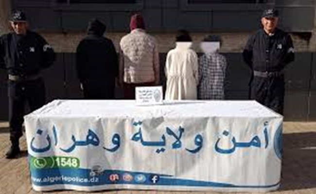 بينهم فتاتين توقيف 4 أشخاص تورطوا في إنشاء محل للدعارة الغير مرخصة...